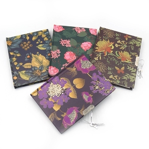 Блокнот, 40 сторінок, обкладинка картон твердий, на замочку, мікс Flowers AS0603-64K Josef Otten
